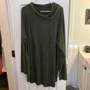 Hooded torrid sweater